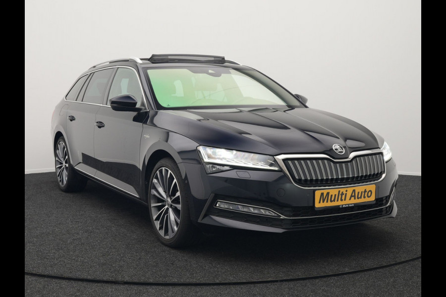 Škoda Superb Combi 1.4 TSI iV Lauren & Klement Plug In Hybrid 218pk Dealer O.H PHEV | Panodak | Adaptive Cruise | Camera | Lederen Sportstoelen Memory & Ventilatie |  Crystal LED | Apple Carplay | Lane Assist | Stoelverwarming | Navigatie |  DAB |