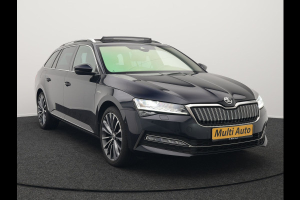 Škoda Superb Combi 1.4 TSI iV Lauren & Klement Plug In Hybrid 218pk Dealer O.H PHEV | Panodak | Adaptive Cruise | Camera | Lederen Sportstoelen Memory & Ventilatie |  Crystal LED | Apple Carplay | Lane Assist | Stoelverwarming | Navigatie |  DAB |