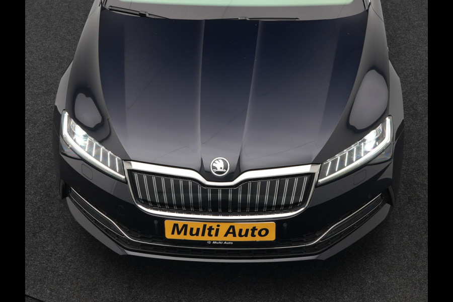 Škoda Superb Combi 1.4 TSI iV Lauren & Klement Plug In Hybrid 218pk Dealer O.H PHEV | Panodak | Adaptive Cruise | Camera | Lederen Sportstoelen Memory & Ventilatie |  Crystal LED | Apple Carplay | Lane Assist | Stoelverwarming | Navigatie |  DAB |