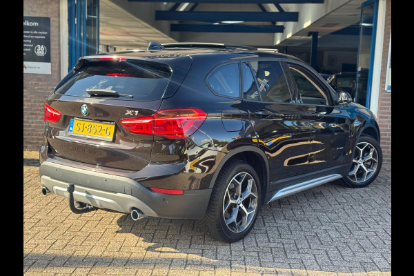 BMW X1 XDrive25i High Executive 2017 AUT PANO NAVI LEDER NAP