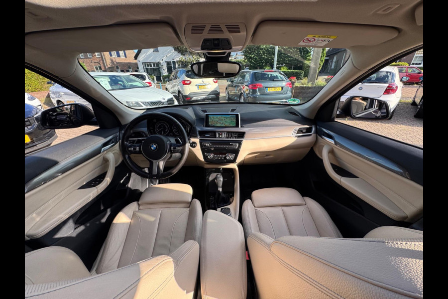 BMW X1 XDrive25i High Executive 2017 AUT PANO NAVI LEDER NAP