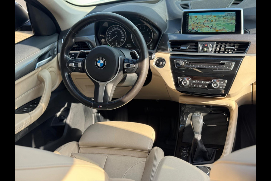BMW X1 XDrive25i High Executive 2017 AUT PANO NAVI LEDER NAP