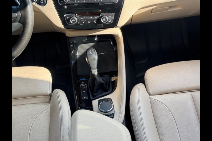 BMW X1 XDrive25i High Executive 2017 AUT PANO NAVI LEDER NAP