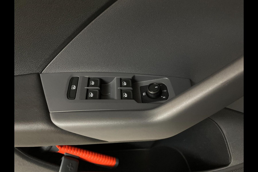 Volkswagen T-Cross 1.0 TSI Life 110PK AUTOMAAT AIRCO CLIMA NAVI CRUISE APPLE CARPLAY 1STE EIG NIEUWSTAAT