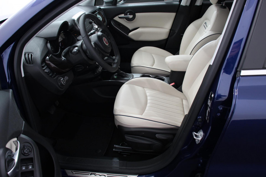 Fiat 500X Fiat 500X 1,4 Turbo 150pk Yacht Club Automaat Leder Navigatie Audio Canvas vouwdak Adaptive Cruise Control Camera Dab Led 18"Lmv Extra getint glas