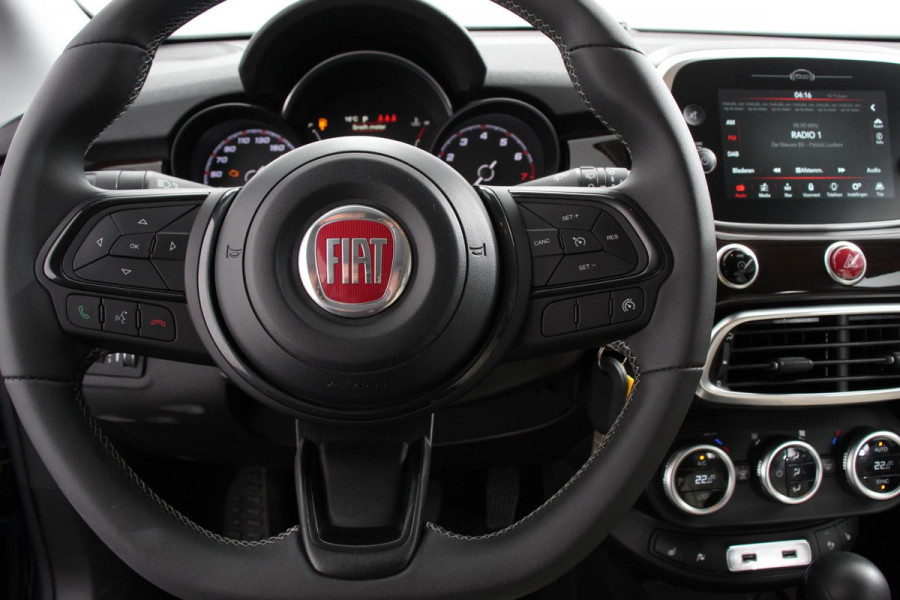 Fiat 500X Fiat 500X 1,4 Turbo 150pk Yacht Club Automaat Leder Navigatie Audio Canvas vouwdak Adaptive Cruise Control Camera Dab Led 18"Lmv Extra getint glas