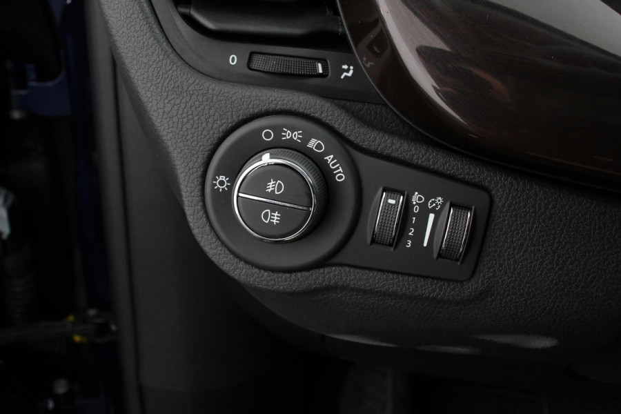 Fiat 500X Fiat 500X 1,4 Turbo 150pk Yacht Club Automaat Leder Navigatie Audio Canvas vouwdak Adaptive Cruise Control Camera Dab Led 18"Lmv Extra getint glas