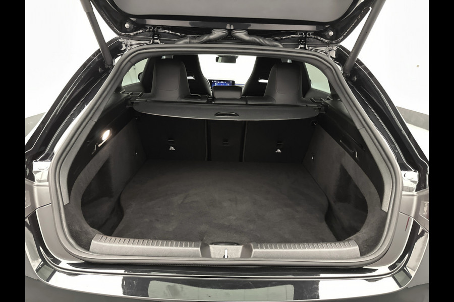 Mercedes-Benz CLA-Klasse Shooting Brake 250 e Star Edition AMG Line | Trekhaak | Nightpakket | USB pakket plus | KEYLESS GO-comfortpakket | Verwarmde stoelen vooraan | Antidiefstalpakket GUARD 360° Plus | EASY PACK achterklep | Sfeerverlichting |