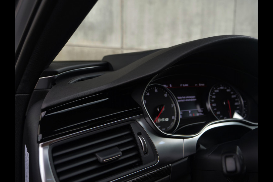 Audi RS6 Avant 4.0 TFSI Quattro Performance | 605pk | panorama | head-up | Dealer onderhouden..
