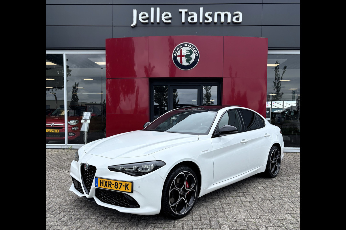 Alfa Romeo Giulia 2.0 T GME AWD Veloce | 19" Velgen | Panoramadak | Adas 2 Alfa Romeo Giulia 2.0 T GME AWD Veloce | 19" Velgen | Panoramadak | Adas 2