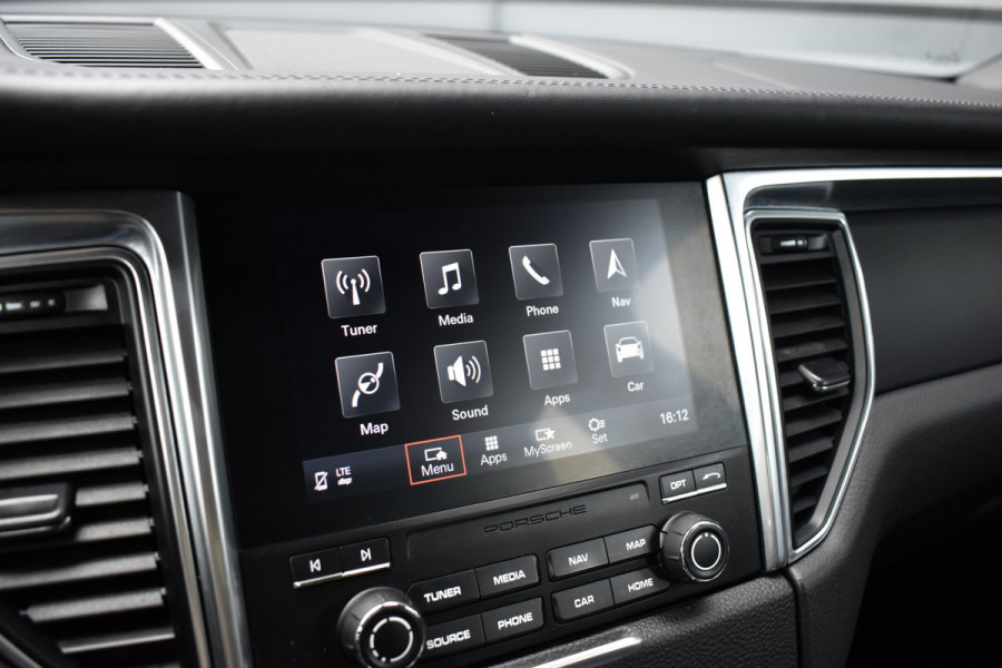 Porsche Macan 2.0 PDK | Trekhaak Elek. | Camera | Lederen Bekleding | Stoelverwarming | Lane Asist.