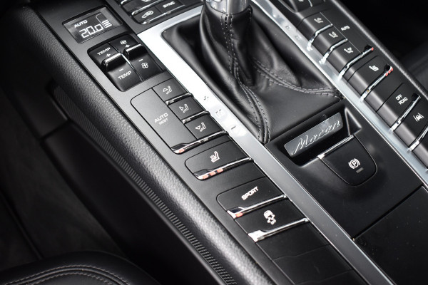 Porsche Macan 2.0 PDK | Trekhaak Elek. | Camera | Lederen Bekleding | Stoelverwarming | Lane Asist.