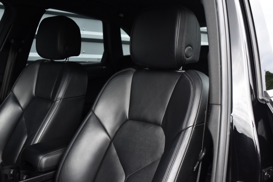 Porsche Macan 2.0 PDK | Trekhaak Elek. | Camera | Lederen Bekleding | Stoelverwarming | Lane Asist.