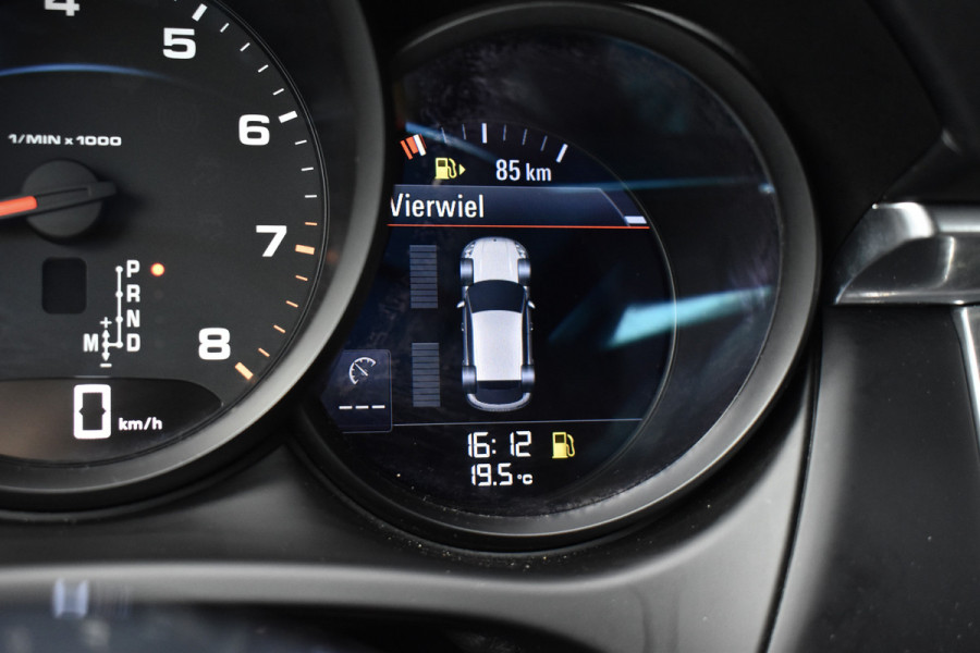 Porsche Macan 2.0 PDK | Trekhaak Elek. | Camera | Lederen Bekleding | Stoelverwarming | Lane Asist.