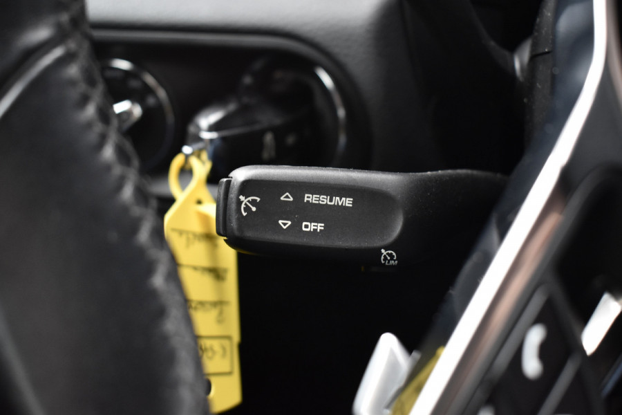 Porsche Macan 2.0 PDK | Trekhaak Elek. | Camera | Lederen Bekleding | Stoelverwarming | Lane Asist.