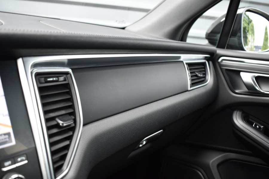 Porsche Macan 2.0 PDK | Trekhaak Elek. | Camera | Lederen Bekleding | Stoelverwarming | Lane Asist.