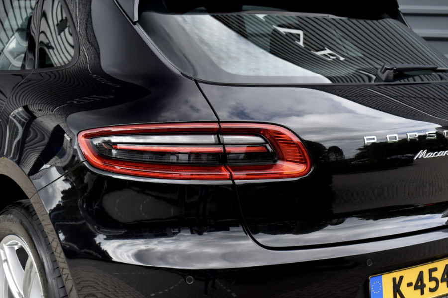 Porsche Macan 2.0 PDK | Trekhaak Elek. | Camera | Lederen Bekleding | Stoelverwarming | Lane Asist.