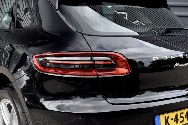 Porsche Macan 2.0 PDK | Trekhaak Elek. | Camera | Lederen Bekleding | Stoelverwarming | Lane Asist.