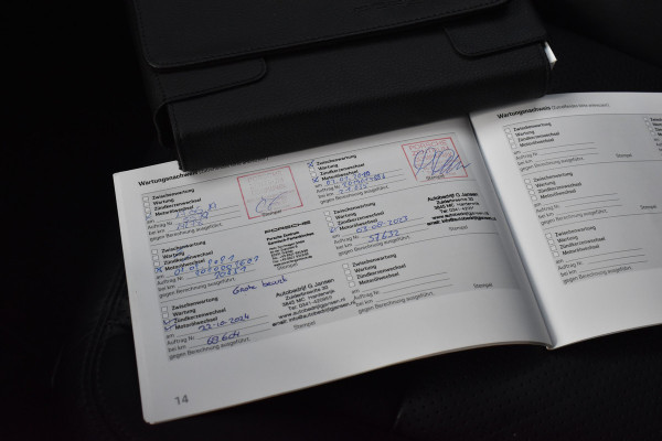 Porsche Macan 2.0 PDK | Trekhaak Elek. | Camera | Lederen Bekleding | Stoelverwarming | Lane Asist.