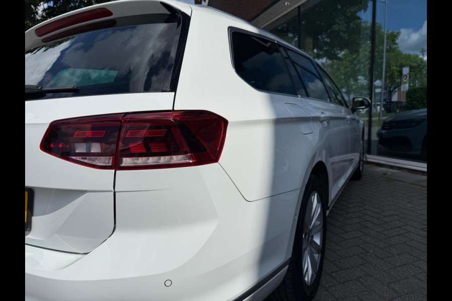 Volkswagen Passat Variant 1.4 TSI PHEV GTE Business - Automaat - Camera - Navigatie - Winterpakket