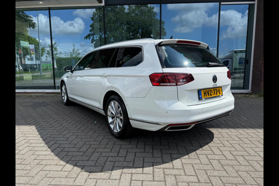 Volkswagen Passat Variant 1.4 TSI PHEV GTE Business - Automaat - Camera - Navigatie - Winterpakket
