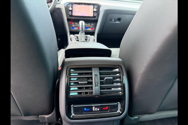 Volkswagen Passat Variant 1.4 TSI PHEV GTE Business - Automaat - Camera - Navigatie - Winterpakket