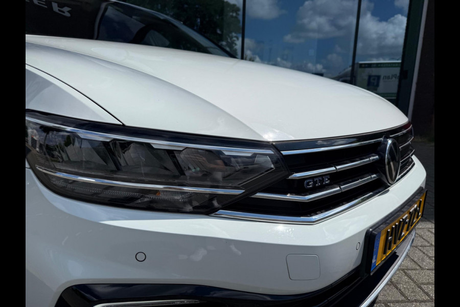 Volkswagen Passat Variant 1.4 TSI PHEV GTE Business - Automaat - Camera - Navigatie - Winterpakket