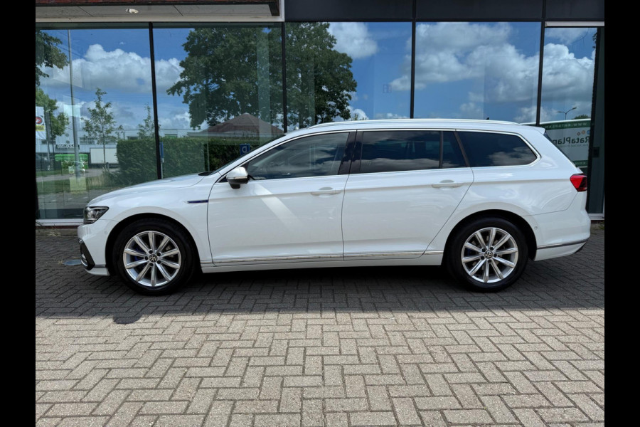 Volkswagen Passat Variant 1.4 TSI PHEV GTE Business - Automaat - Camera - Navigatie - Winterpakket