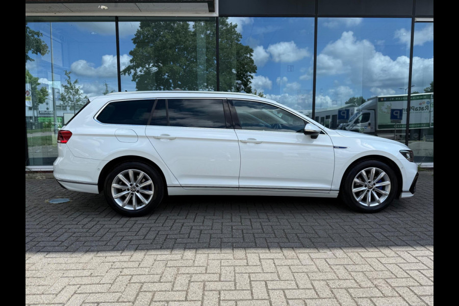 Volkswagen Passat Variant 1.4 TSI PHEV GTE Business - Automaat - Camera - Navigatie - Winterpakket