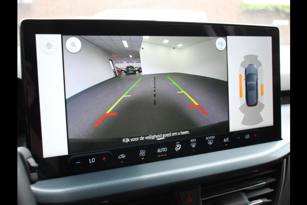 Ford Focus 1.0 EcoBoost 155pk Hybrid Automaat Active X Navigatie Climate Control Camera Parkeer sensoren B&O Dab Led Lichtmetalen velgen