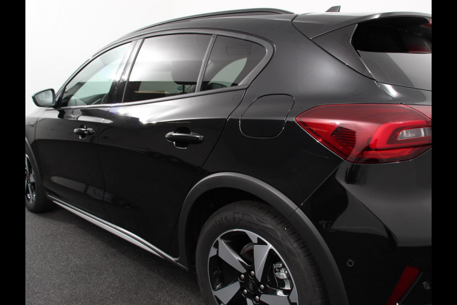 Ford Focus 1.0 EcoBoost 155pk Hybrid Automaat Active X Navigatie Climate Control Camera Parkeer sensoren B&O Dab Led Lichtmetalen velgen