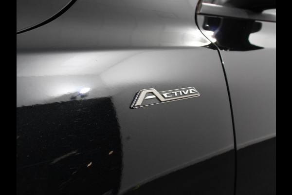 Ford Focus 1.0 EcoBoost 155pk Hybrid Automaat Active X Navigatie Climate Control Camera Parkeer sensoren B&O Dab Led Lichtmetalen velgen