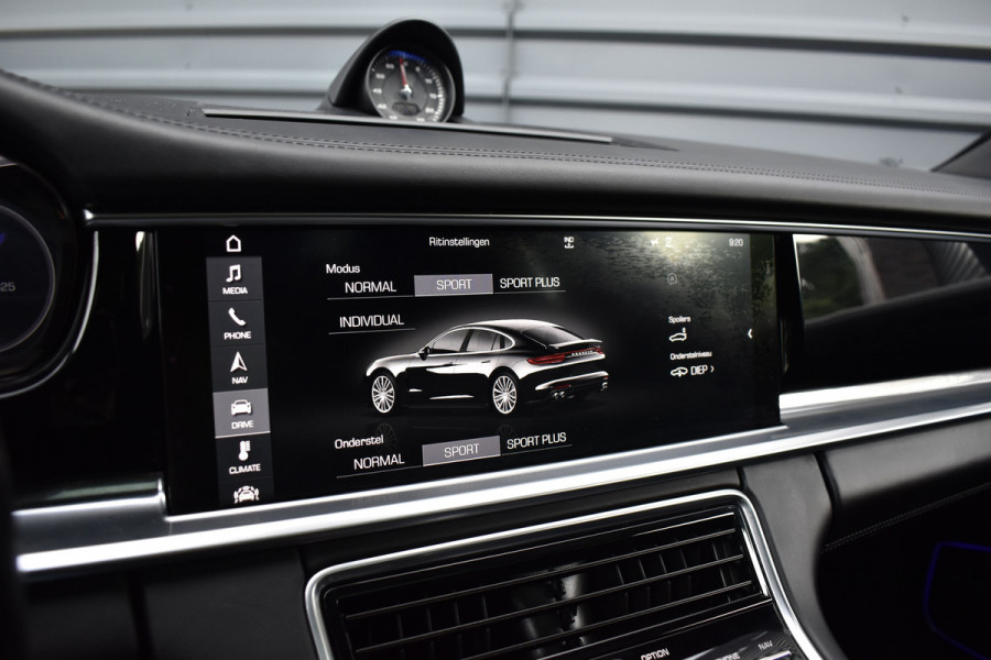 Porsche Panamera 4.0 4S 422pk | Panoramadak | 21'' Velgen | Bose | Sport Chrono | Standkachel | Camera | Comfortstoelen |