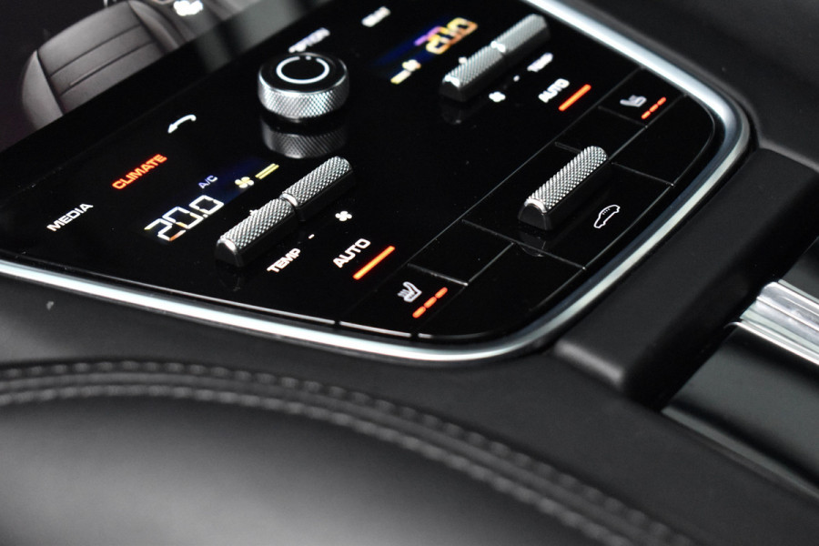 Porsche Panamera 4.0 4S 422pk | Panoramadak | 21'' Velgen | Bose | Sport Chrono | Standkachel | Camera | Comfortstoelen |