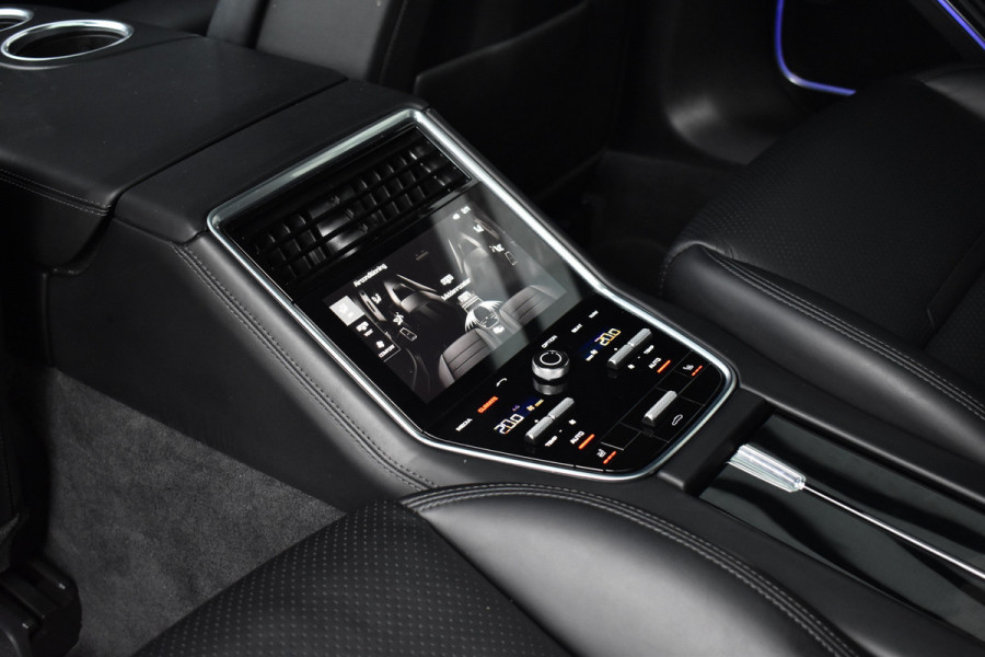 Porsche Panamera 4.0 4S 422pk | Panoramadak | 21'' Velgen | Bose | Sport Chrono | Standkachel | Camera | Comfortstoelen |