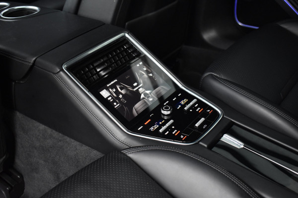 Porsche Panamera 4.0 4S 422pk | Panoramadak | 21'' Velgen | Bose | Sport Chrono | Standkachel | Camera | Comfortstoelen |