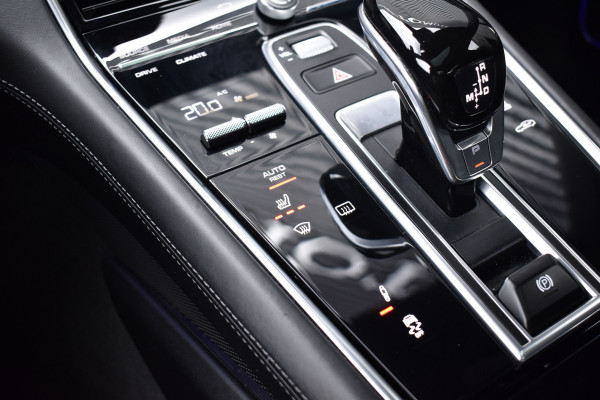 Porsche Panamera 4.0 4S 422pk | Panoramadak | 21'' Velgen | Bose | Sport Chrono | Standkachel | Camera | Comfortstoelen |
