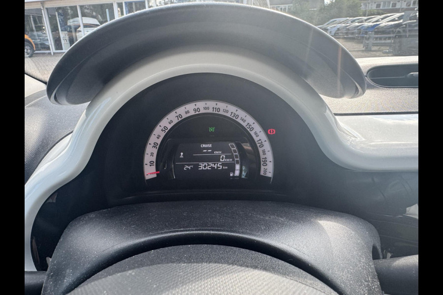 Renault Twingo 1.0 SCe Intens | Achteruitrijcamera | Cruise Control | Climate Control | Lichtmetalen Wielen |