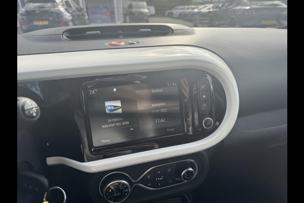 Renault Twingo 1.0 SCe Intens | Achteruitrijcamera | Cruise Control | Climate Control | Lichtmetalen Wielen |