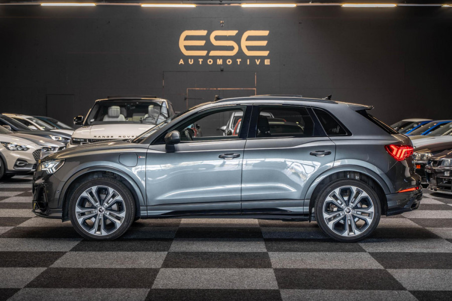 Audi Q3 45 TFSI e S edition | Pano | Keyles | Sfeer | Camera | Matrix