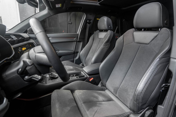 Audi Q3 45 TFSI e S edition | Pano | Keyles | Sfeer | Camera | Matrix