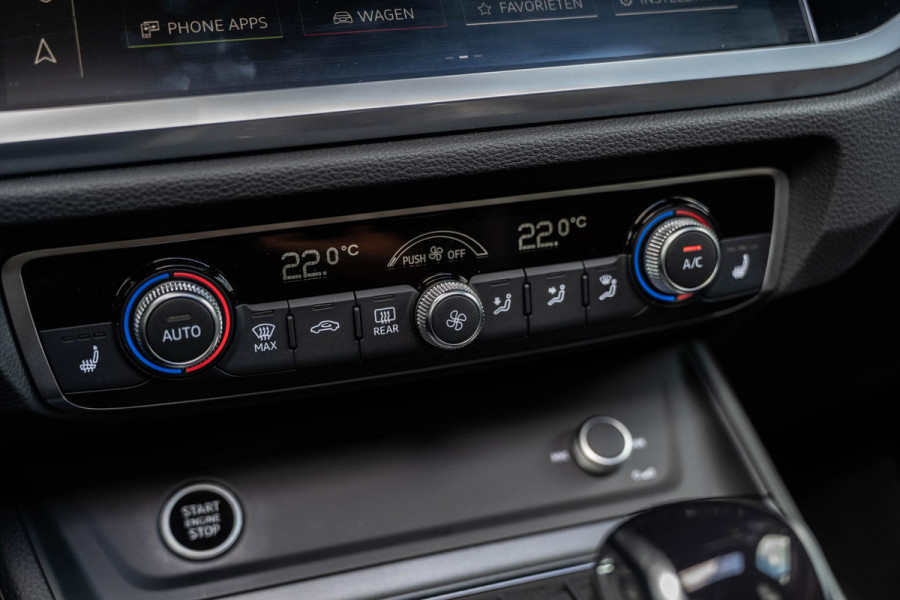 Audi Q3 45 TFSI e S edition | Pano | Keyles | Sfeer | Camera | Matrix
