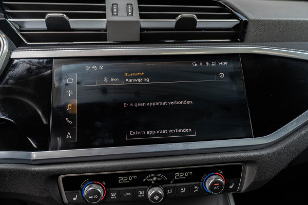 Audi Q3 45 TFSI e S edition | Pano | Keyles | Sfeer | Camera | Matrix
