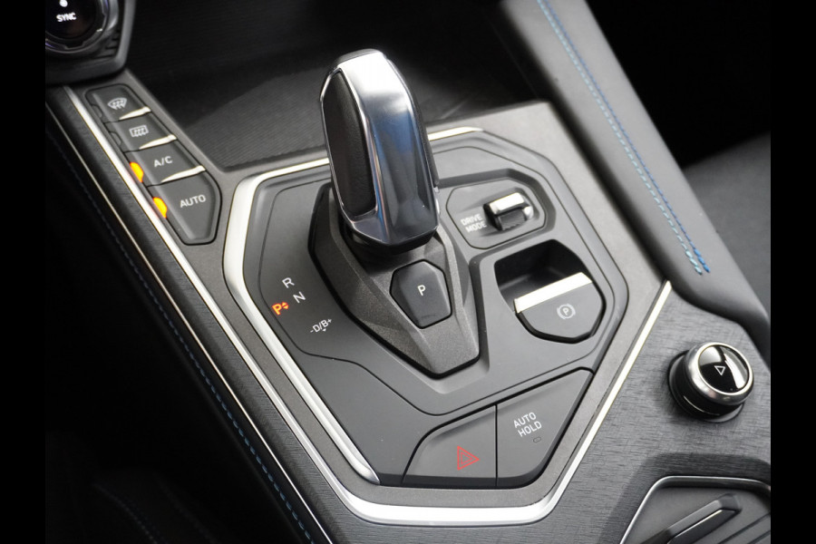 Lynk & Co 01 1.5 PHEV AUT-7 261pk Pano-Schuif-K-dak 20" 360°Camera Apple Carplay Android Auto Adaptive-Cruise Navi Pdc Ecc Keyless Led Plug-I Elek.Memory.Stoel File assistent Dodehoek detector Elektrisch bedienbare achterklep Rijstrooksensor Wifi Verkeersbord detectie 425Nm koppel 3,7kw laadvermogen A-label Euro 6 Hybride Benzine/Elektrisch rijden tot ca.69km 1.800kg trekvermogen
