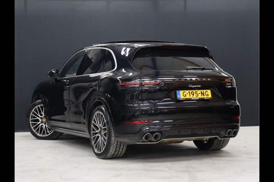 Porsche Cayenne 3.0 E-Hybrid [SPORT CHRONO, ADAPTIEVE LUCHTVERING, HEAD-UP, SOFT CLOSE, BURMESTER 3D, KEYLESS, SFEERVERLICHTING, TREKHAAK, STOELVENTILATIE, PDLS, SPORTUITLAAT, NIEUWSTAAT]