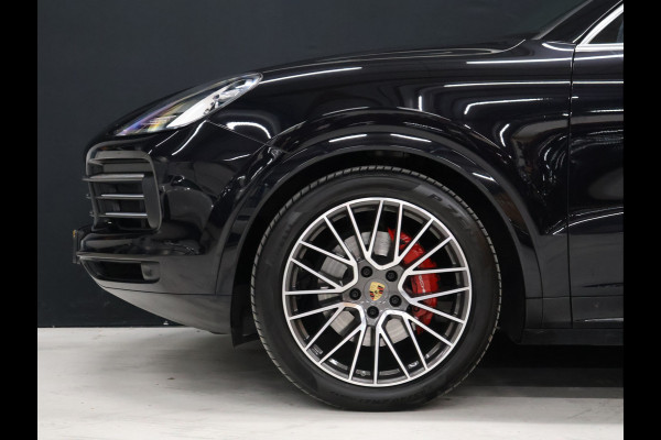 Porsche Cayenne 3.0 E-Hybrid [SPORT CHRONO, ADAPTIEVE LUCHTVERING, HEAD-UP, SOFT CLOSE, BURMESTER 3D, KEYLESS, SFEERVERLICHTING, TREKHAAK, STOELVENTILATIE, PDLS, SPORTUITLAAT, NIEUWSTAAT]