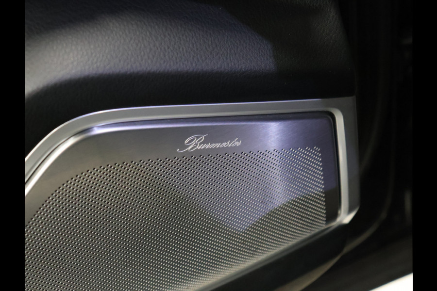 Porsche Cayenne 3.0 E-Hybrid [SPORT CHRONO, ADAPTIEVE LUCHTVERING, HEAD-UP, SOFT CLOSE, BURMESTER 3D, KEYLESS, SFEERVERLICHTING, TREKHAAK, STOELVENTILATIE, PDLS, SPORTUITLAAT, NIEUWSTAAT]