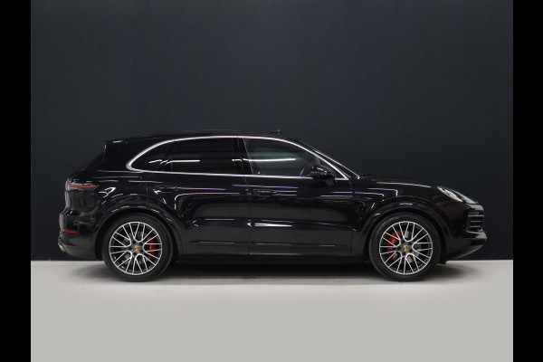Porsche Cayenne 3.0 E-Hybrid [SPORT CHRONO, ADAPTIEVE LUCHTVERING, HEAD-UP, SOFT CLOSE, BURMESTER 3D, KEYLESS, SFEERVERLICHTING, TREKHAAK, STOELVENTILATIE, PDLS, SPORTUITLAAT, NIEUWSTAAT]