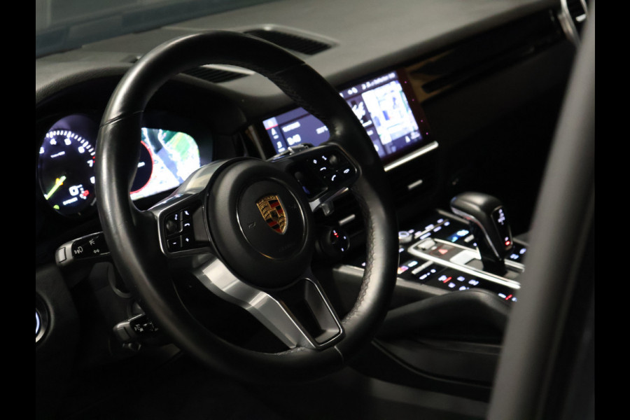 Porsche Cayenne 3.0 E-Hybrid [SPORT CHRONO, ADAPTIEVE LUCHTVERING, HEAD-UP, SOFT CLOSE, BURMESTER 3D, KEYLESS, SFEERVERLICHTING, TREKHAAK, STOELVENTILATIE, PDLS, SPORTUITLAAT, NIEUWSTAAT]