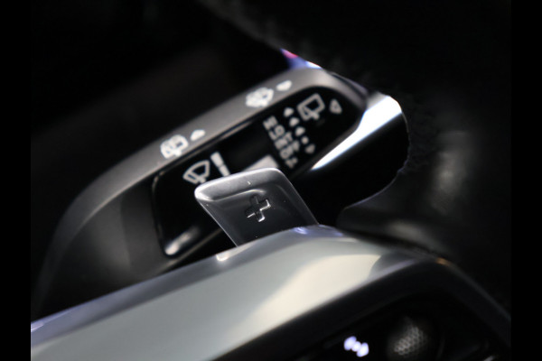 Porsche Cayenne 3.0 E-Hybrid [SPORT CHRONO, ADAPTIEVE LUCHTVERING, HEAD-UP, SOFT CLOSE, BURMESTER 3D, KEYLESS, SFEERVERLICHTING, TREKHAAK, STOELVENTILATIE, PDLS, SPORTUITLAAT, NIEUWSTAAT]